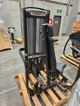 Matrix Versa Converging Chest Press (Showroom Model)